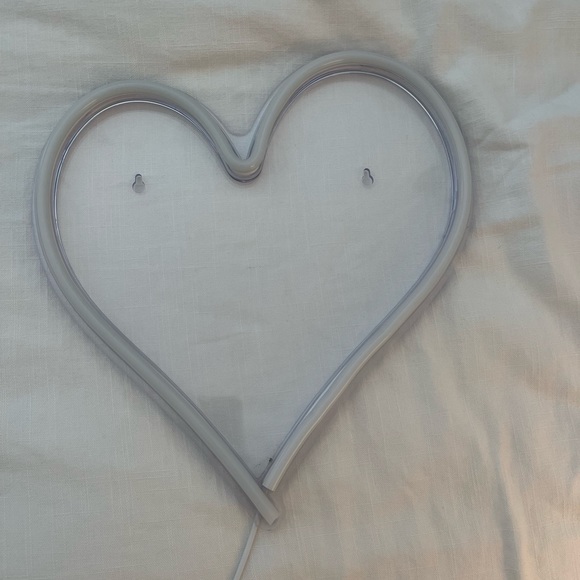 LED Neon Heart Shape Light - Picture 6 of 6